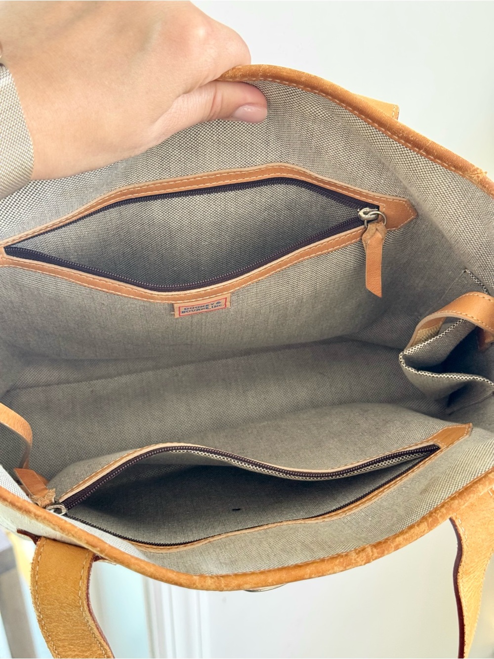 Vintage Dooney & Bourke Signature Monogram Canvas Tote Bag – Cream & Tan - Picture 12 of 16